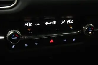 Mazda CX-30, 2.0, 137 kW, hybrid, automatic, front-wheel drive