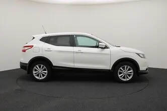 Nissan Qashqai, 1.2, 85 kW, petrol, manual, front-wheel drive