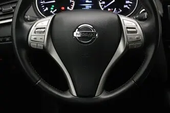 Nissan Qashqai, 1.2, 85 kW, petrol, manual, front-wheel drive