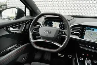 Audi Q4 e-tron, 210 kW, электричество, автомат, полный привод