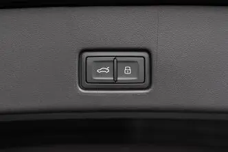 Audi Q4 e-tron, 210 kW, электричество, автомат, полный привод