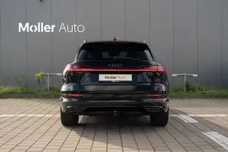 Audi e-tron, 300 kW, электричество, автомат, полный привод