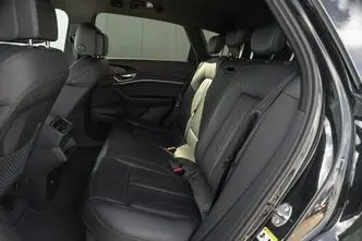 Audi e-tron, 300 kW, электричество, автомат, полный привод