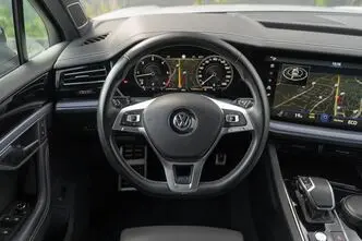 Volkswagen Touareg, 3.0, 210 kW, diesel, automatic, four-wheel drive