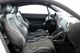 Audi TT, 1.8, 132 kW, bensiin, manuaal, esivedu