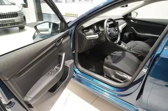 Škoda Octavia, 1.5, 110 kW, гибрид, автомат, передний привод