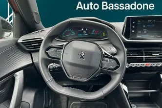 Peugeot 2008, электричество, автомат, передний привод