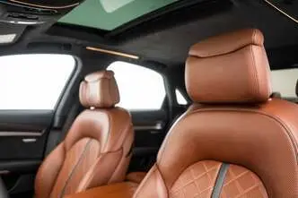 Audi S8, 4.0, 445 kW, бензин, автомат, полный привод