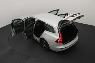 Volvo V60, 2.0, 120 kW, гибрид, автомат, передний привод
