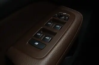 Volvo V60, 2.0, 120 kW, гибрид, автомат, передний привод