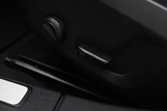 Volvo V60, 2.0, 120 kW, гибрид, автомат, передний привод