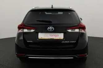 Toyota Auris, 1.8, 73 kW, гибрид, автомат, передний привод