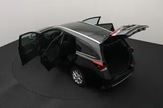 Toyota Auris, 1.8, 73 kW, гибрид, автомат, передний привод