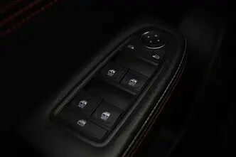 Renault Arkana, 1.6, 69 kW, гибрид, автомат, передний привод