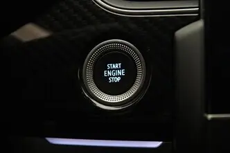 Renault Arkana, 1.6, 69 kW, гибрид, автомат, передний привод