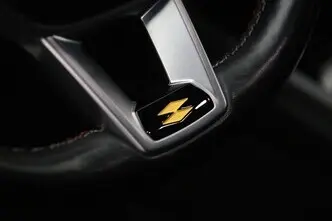 Renault Arkana, 1.6, 69 kW, гибрид, автомат, передний привод
