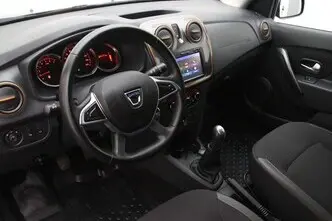 Dacia Sandero, 0.9, 66 kW, бензин, механическая, передний привод
