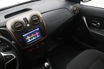 Dacia Sandero, 0.9, 66 kW, бензин, механическая, передний привод