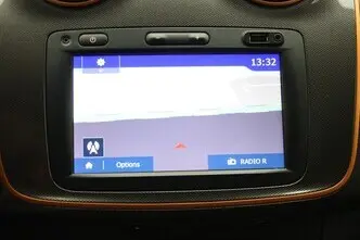 Dacia Sandero, 0.9, 66 kW, бензин, механическая, передний привод