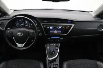 Toyota Auris, 1.8, 73 kW, гибрид, автомат, передний привод
