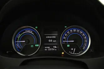 Toyota Auris, 1.8, 73 kW, гибрид, автомат, передний привод