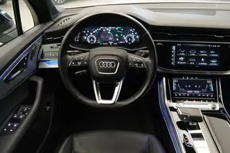 Audi Q7, 3.0, 210 kW, гибрид, автомат, полный привод