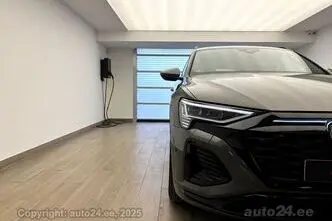 Audi Q8 e-tron, 300 kW, electric, automatic, four-wheel drive