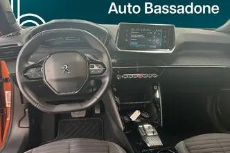 Peugeot 2008, elekter, automaat, esivedu