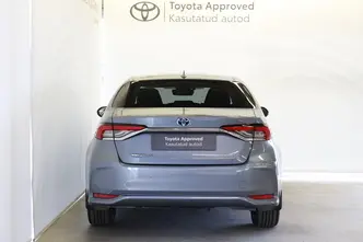 Toyota Corolla, 1.8, 72 kW, гибрид, автомат, передний привод
