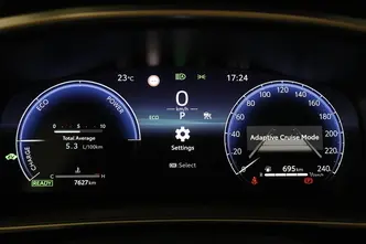 Toyota Corolla, 1.8, 72 kW, гибрид, автомат, передний привод