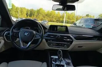 BMW 520, 2.0, 140 kW, дизель, автомат, полный привод
