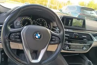 BMW 520, 2.0, 140 kW, дизель, автомат, полный привод