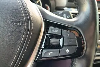 BMW 520, 2.0, 140 kW, дизель, автомат, полный привод