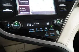 Toyota Camry, 2.5, 131 kW, bensiin, automaat, esivedu