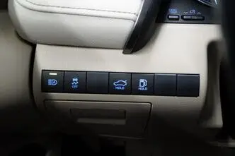 Toyota Camry, 2.5, 131 kW, bensiin, automaat, esivedu