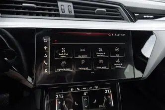 Audi e-tron, 230 kW, elekter, automaat