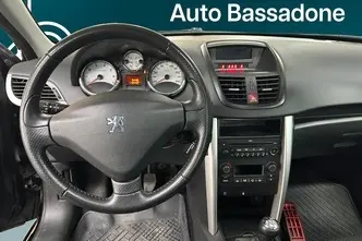 Peugeot 207, 1.4, 70 kW, бензин, механическая, передний привод