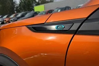 Peugeot 2008, электричество, автомат, передний привод