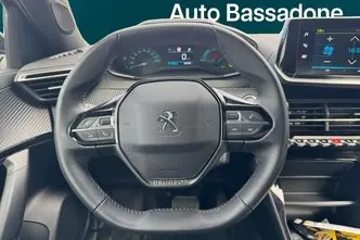 Peugeot 2008, электричество, автомат, передний привод