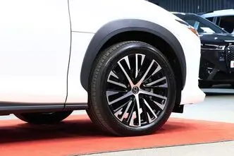 Lexus RZ, 132 kW, elekter, automaat, nelikvedu