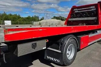 Volvo FL250 4X2, 188 kW, дизель, автомат