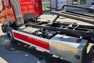 Volvo FL250 4X2, 188 kW, дизель, автомат