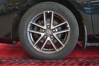 Toyota Auris, 1.8, 73 kW, hübriid, automaat, esivedu