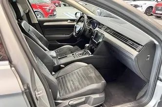 Volkswagen Passat, 1.8, 132 kW, bensiin, automaat, esivedu