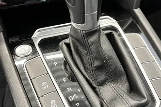 Volkswagen Passat, 1.8, 132 kW, bensiin, automaat, esivedu
