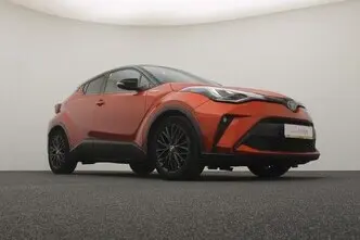 Toyota C-HR, 2.0, 112 kW, гибрид, автомат, передний привод