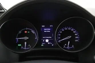 Toyota C-HR, 2.0, 112 kW, гибрид, автомат, передний привод