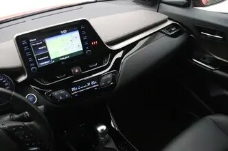 Toyota C-HR, 2.0, 112 kW, гибрид, автомат, передний привод