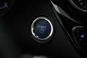 Toyota C-HR, 2.0, 112 kW, гибрид, автомат, передний привод