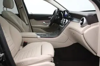 Mercedes-Benz GLC 300, 2.0, 155 kW, подключаемый гибрид, автомат, полный привод